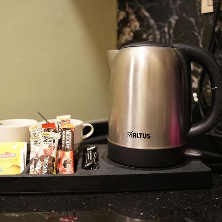 Whitemoon Hotel Suites Taksim 伊斯坦布尔 外观 照片