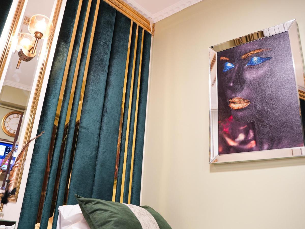 Whitemoon Hotel Suites Taksim 伊斯坦布尔 外观 照片