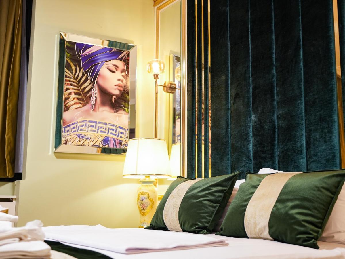 Whitemoon Hotel Suites Taksim 伊斯坦布尔 外观 照片