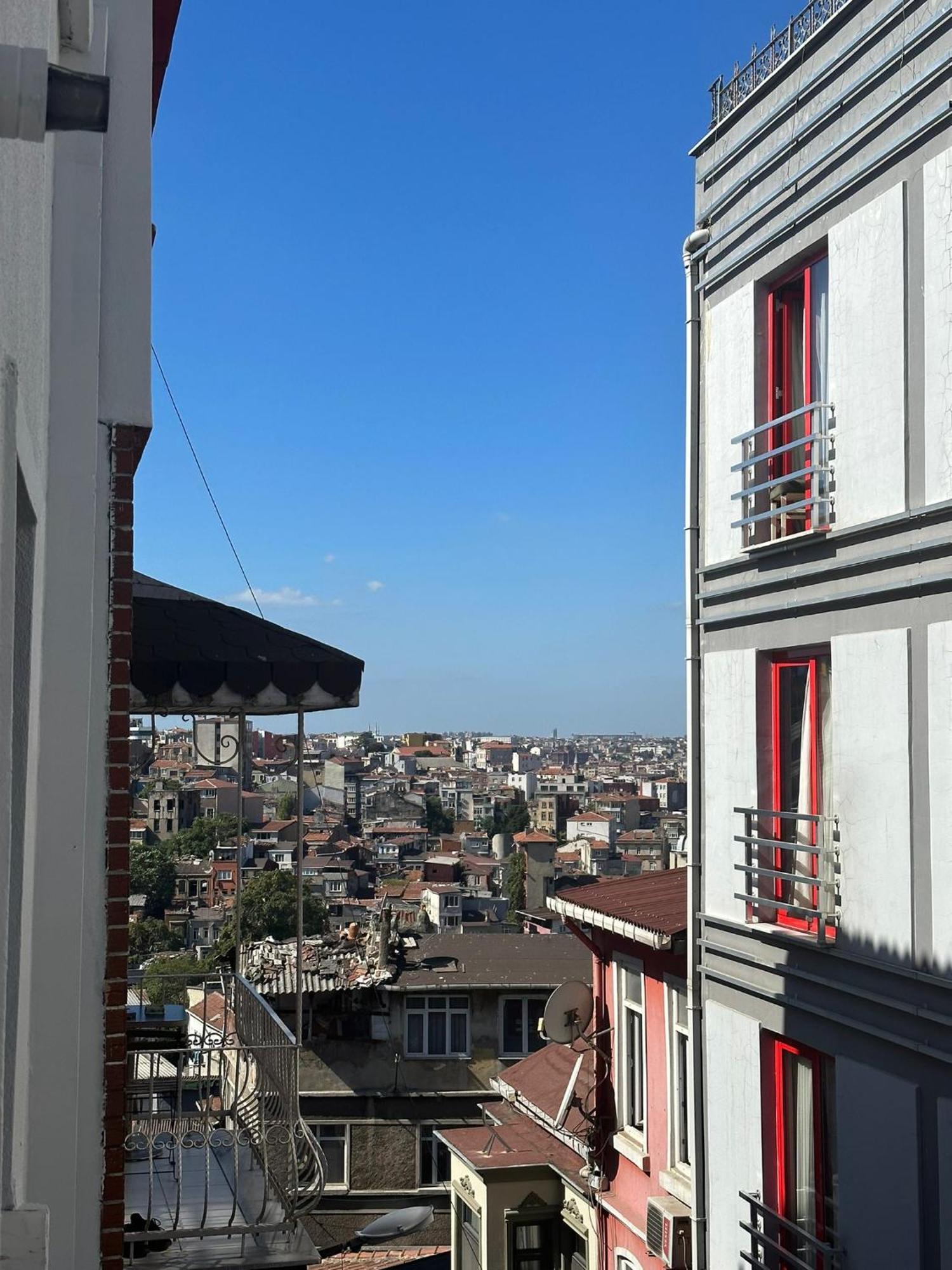 Whitemoon Hotel Suites Taksim 伊斯坦布尔 外观 照片