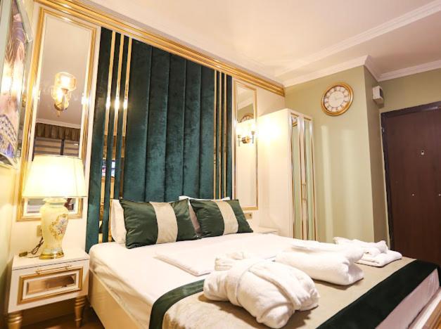 Whitemoon Hotel Suites Taksim 伊斯坦布尔 外观 照片